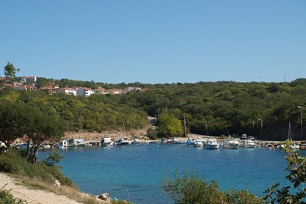 Appartements bon marché Krk - Pinezići