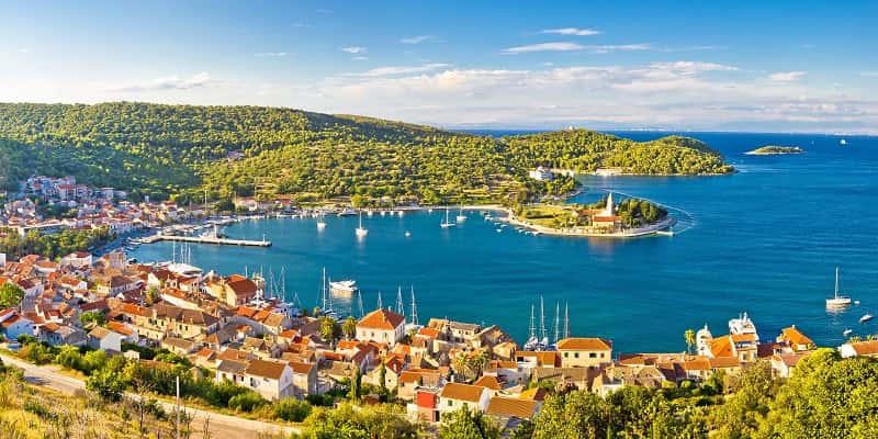 Vacances sur Vis, une des îles les plus reculées de l'Adriatique